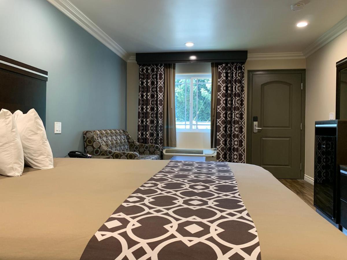 Walnut Inn & Suites West Covina Kültér fotó