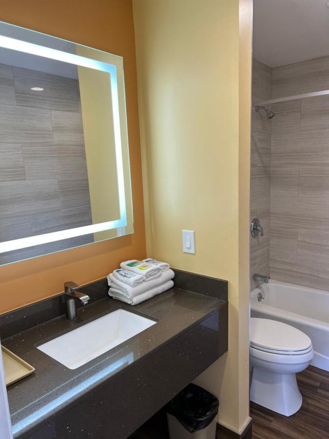 Walnut Inn & Suites West Covina Kültér fotó