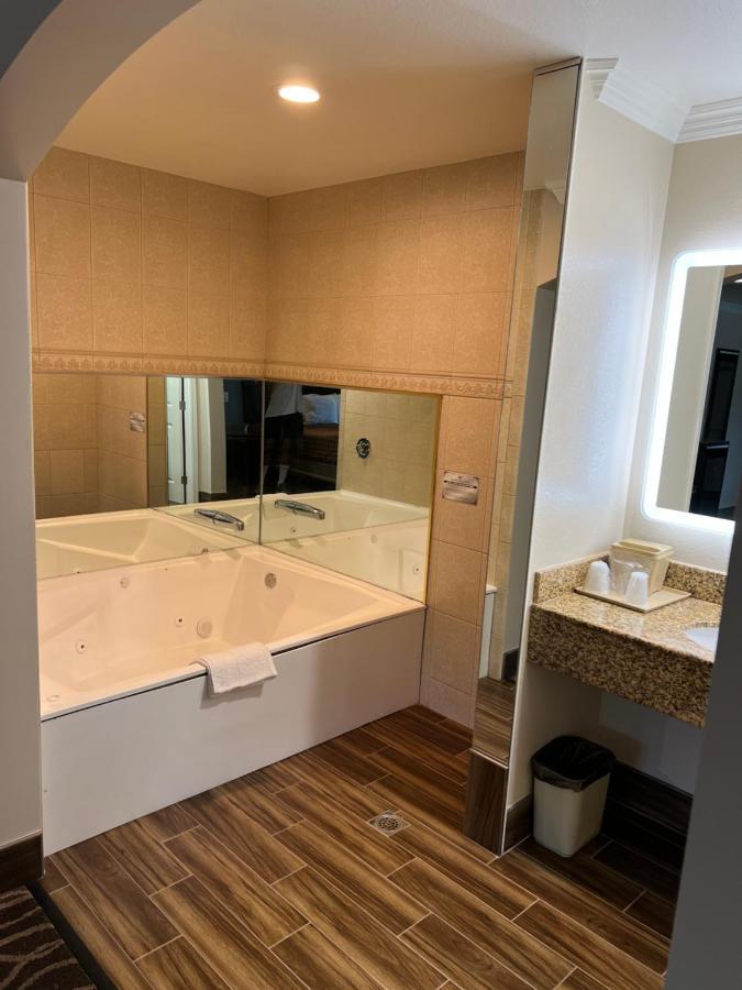 Walnut Inn & Suites West Covina Kültér fotó