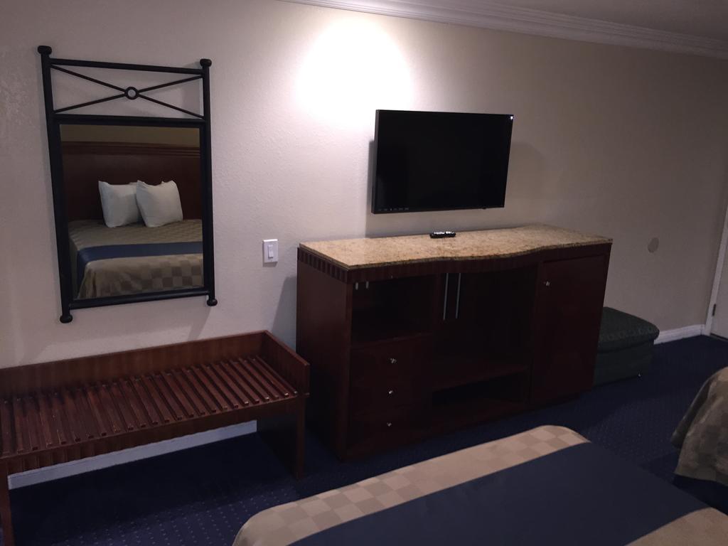 Walnut Inn & Suites West Covina Kültér fotó