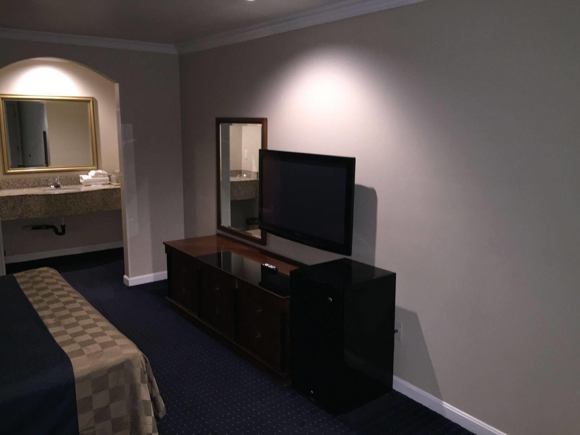 Walnut Inn & Suites West Covina Kültér fotó