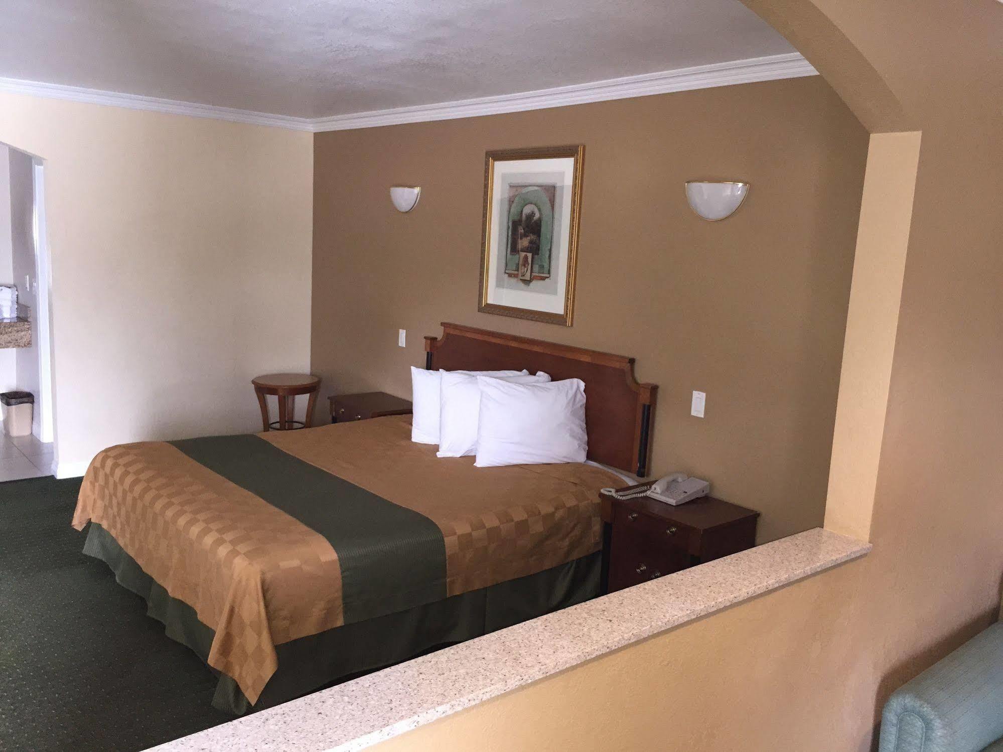 Walnut Inn & Suites West Covina Kültér fotó