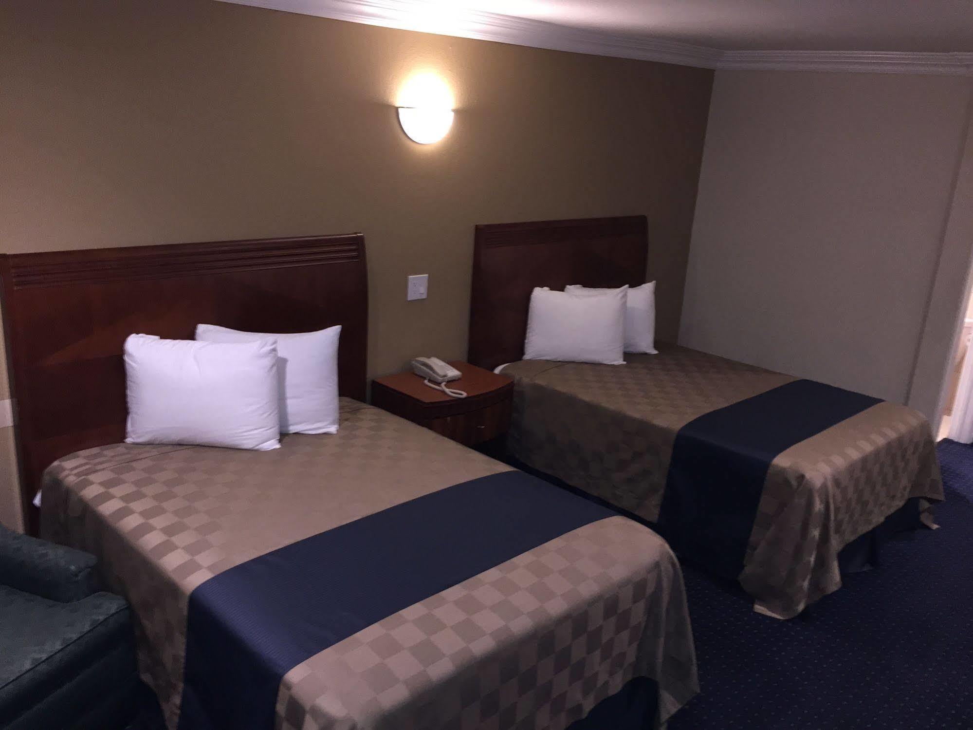 Walnut Inn & Suites West Covina Kültér fotó