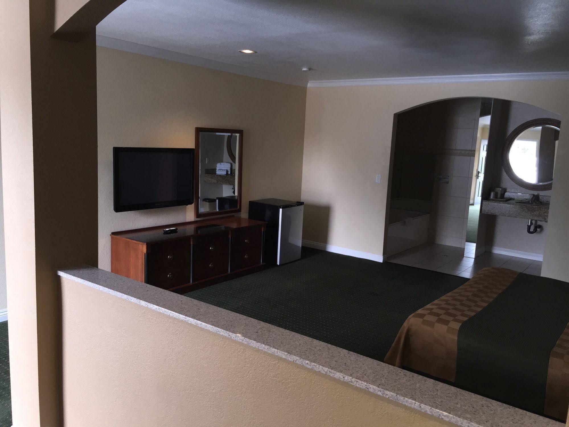 Walnut Inn & Suites West Covina Kültér fotó