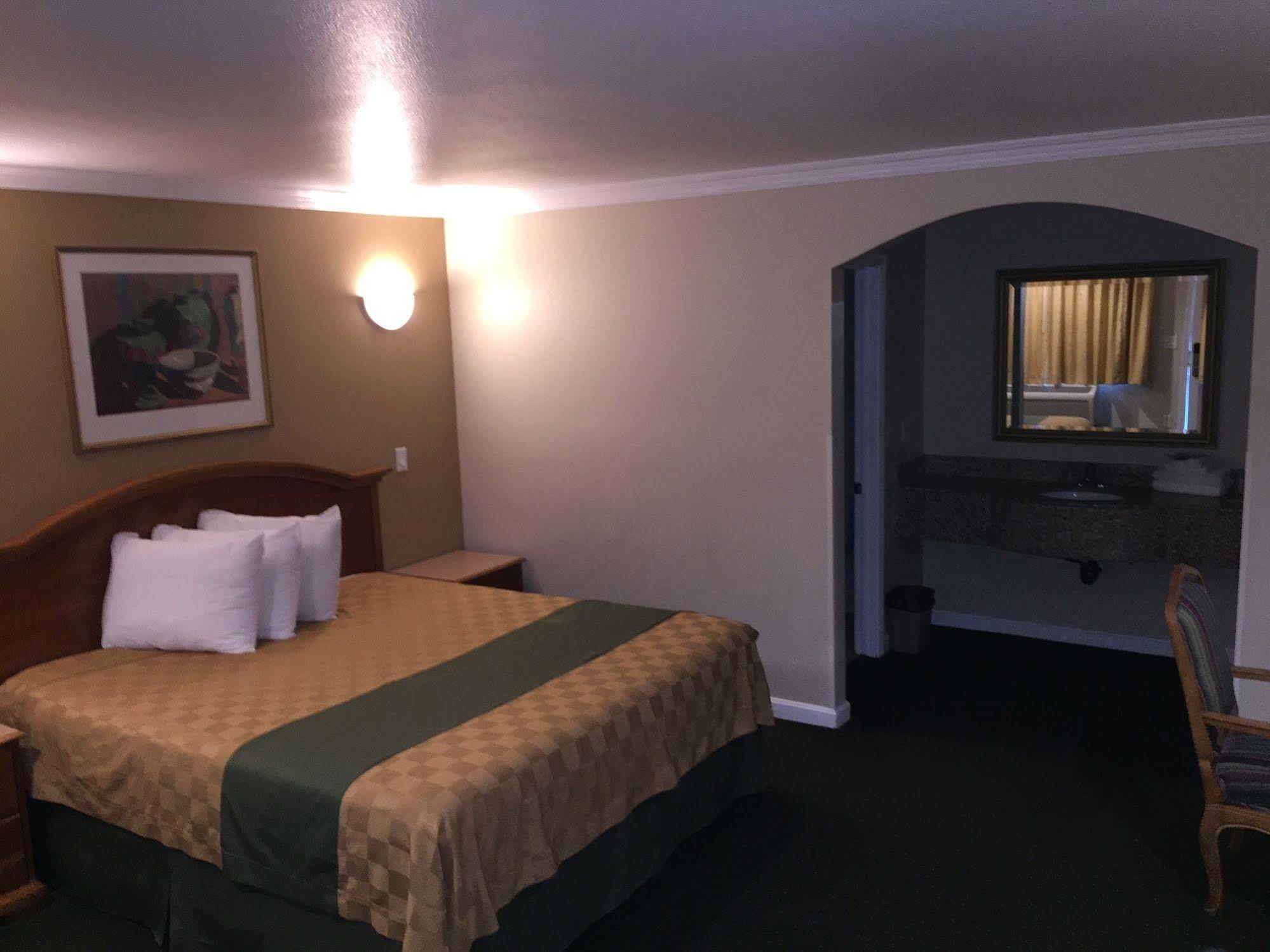 Walnut Inn & Suites West Covina Kültér fotó
